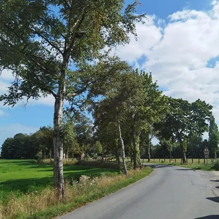 Gaestehaus, Ferienwohnung, Monteurwohnung, Stedinger 3*